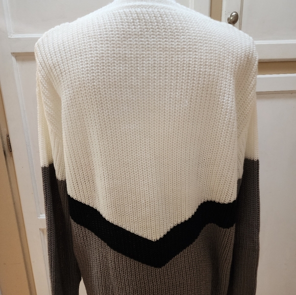 Emery Rose Women's Oversized Long-sleeved Sweater 🌹 - Picture 8 of 12